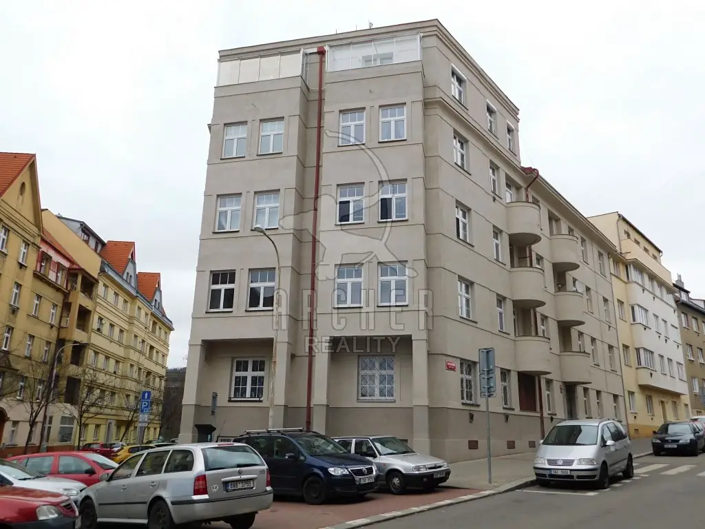 Prodej bytu 2+1 62 m², Pivovarnická, Praha 8 - Libeň