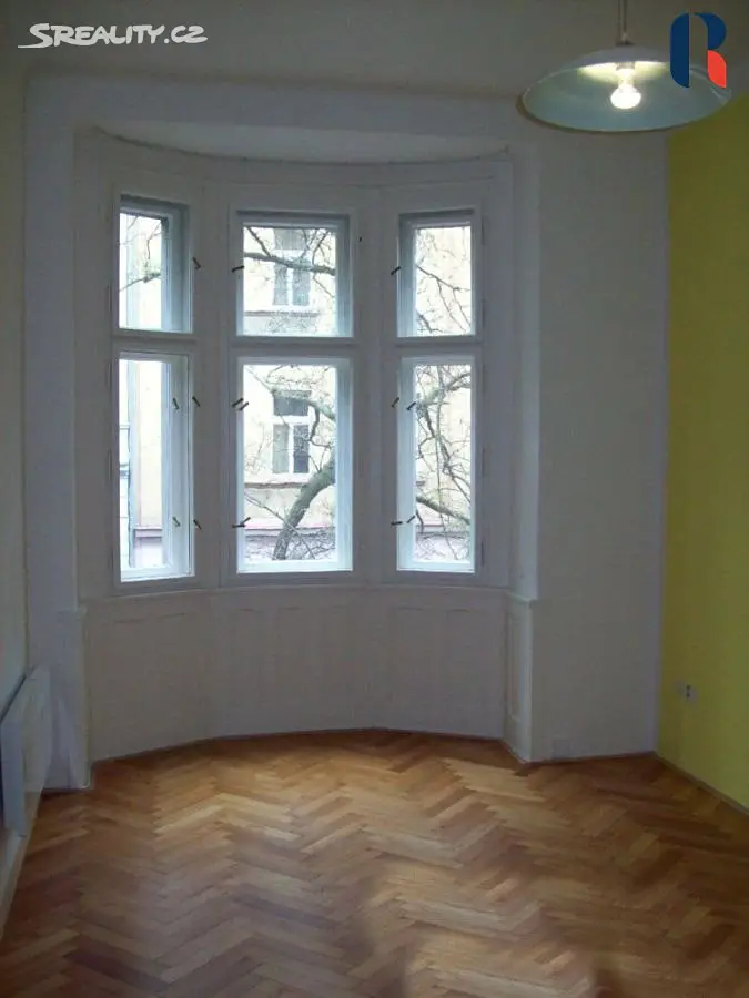 Prodej bytu 2+1 77 m², Lužická, Praha 2 - Vinohrady