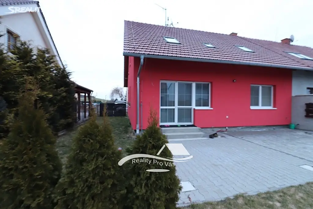 Prodej  rodinného domu 200 m², pozemek 542 m², Hostěrádky-Rešov, okres Vyškov