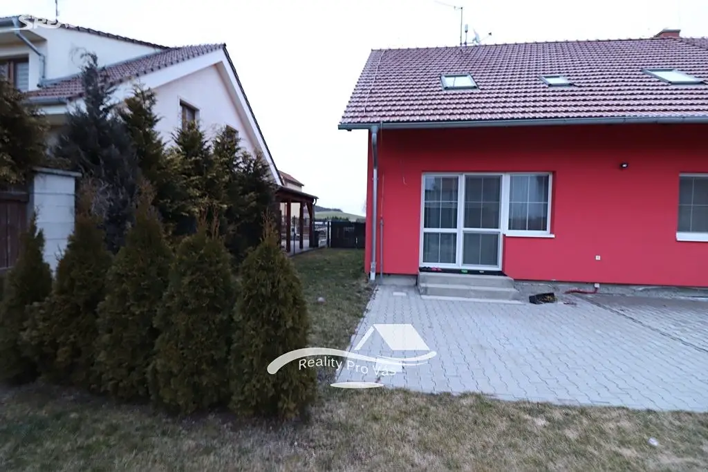 Prodej  rodinného domu 200 m², pozemek 542 m², Hostěrádky-Rešov, okres Vyškov