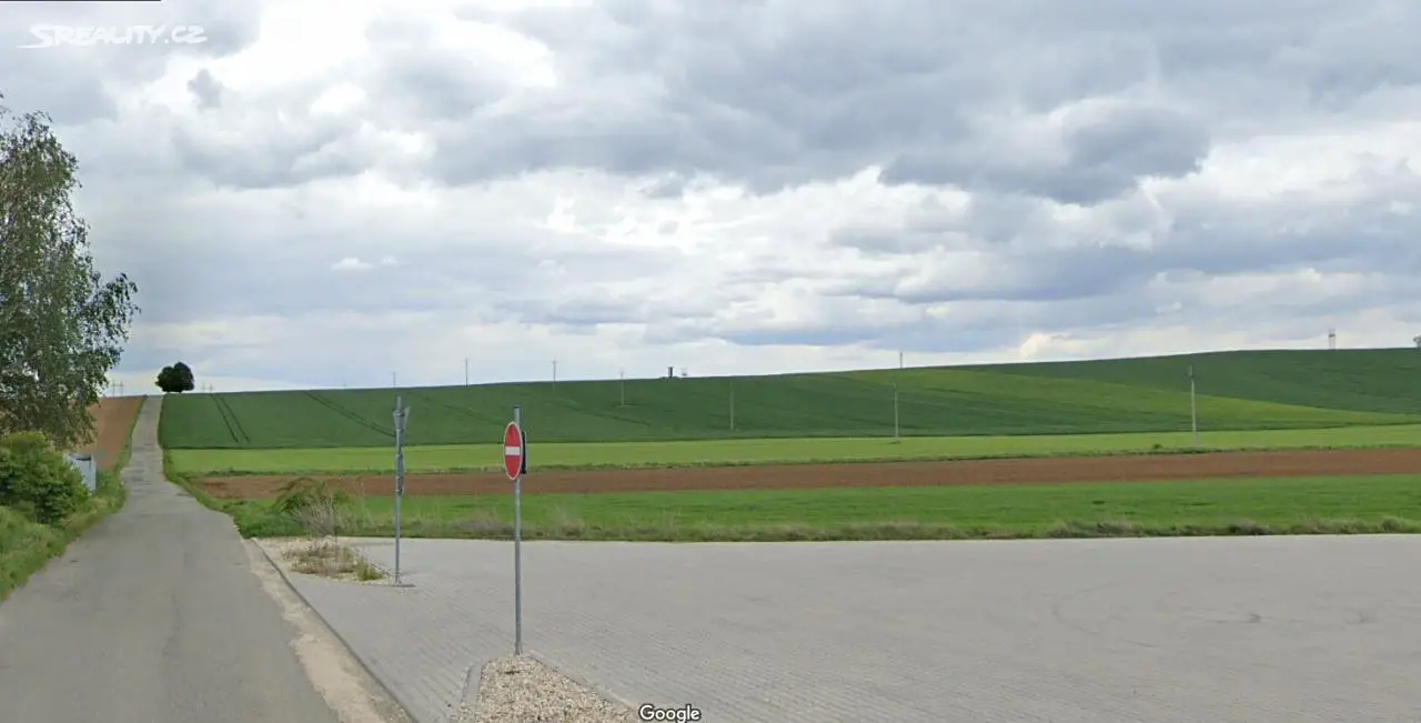 Prodej  komerčního pozemku 4 000 m², Ostrovačice, okres Brno-venkov