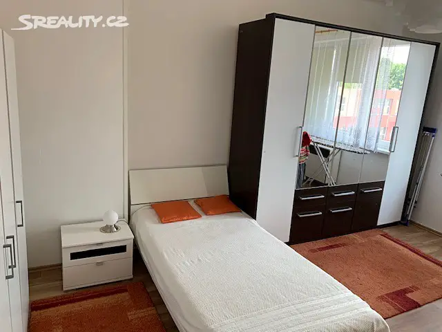 Pronájem bytu 2+1 57 m², Skupova, Teplice - Trnovany