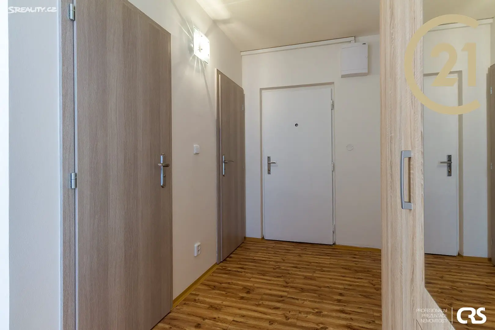 Pronájem bytu 2+kk 42 m², Děčínská, Kladno - Kročehlavy