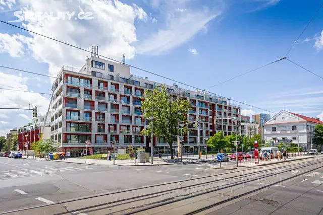 Pronájem bytu 2+kk 65 m², Korunní, Praha 10 - Vinohrady