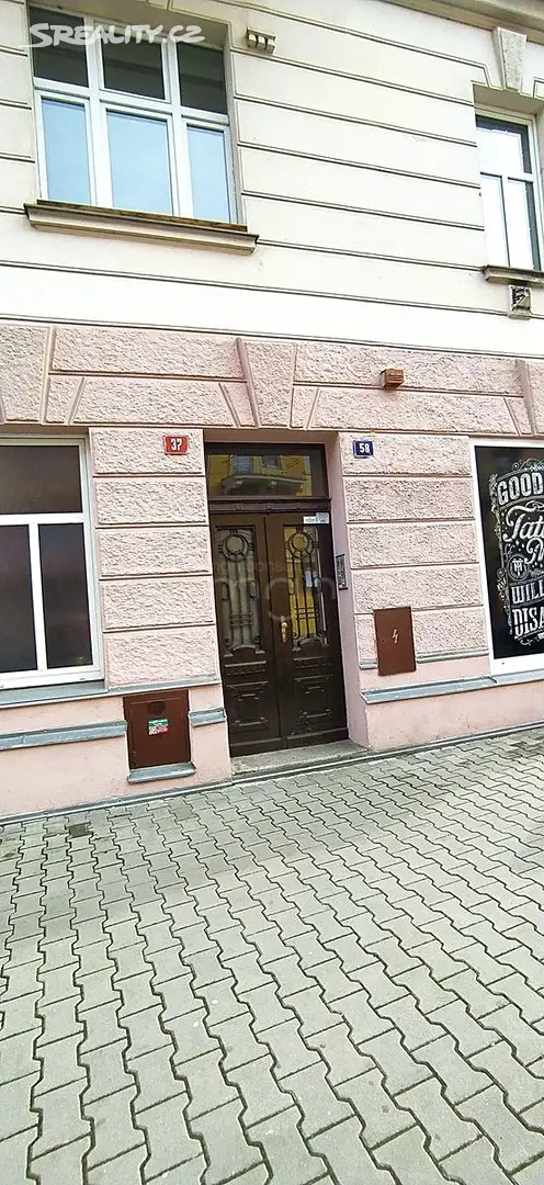 Prodej bytu 1+1 51 m², Vítězná, Karlovy Vary - Drahovice