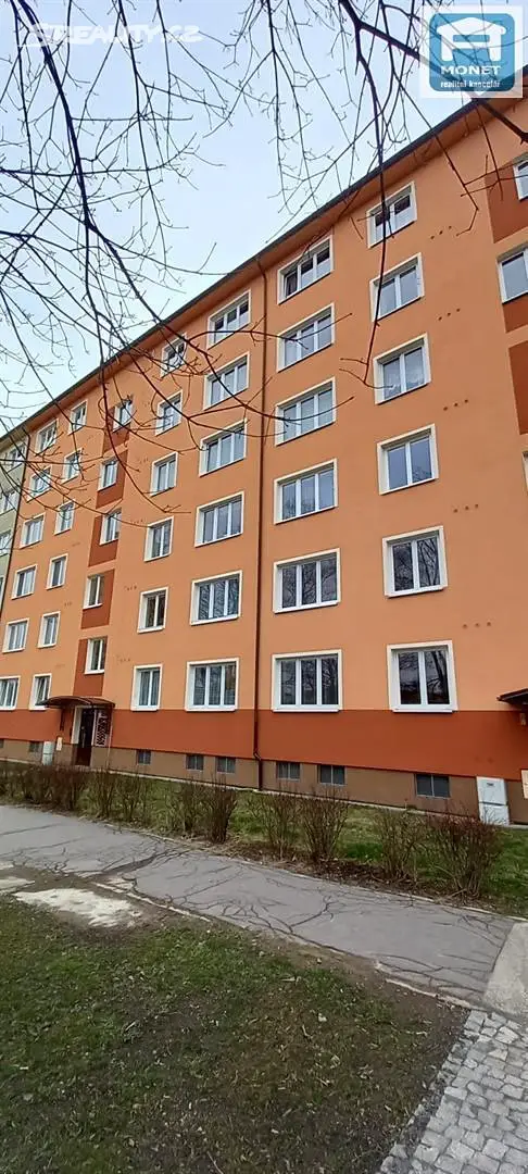 Prodej bytu 1+kk 30 m², náměstí Družby, Ostrava - Poruba