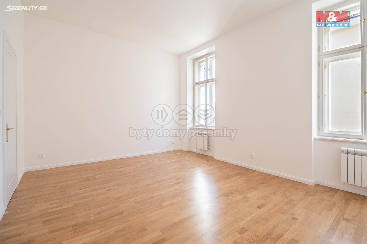 Prodej bytu 1+kk 30 m², Římská, Praha 2 - Vinohrady