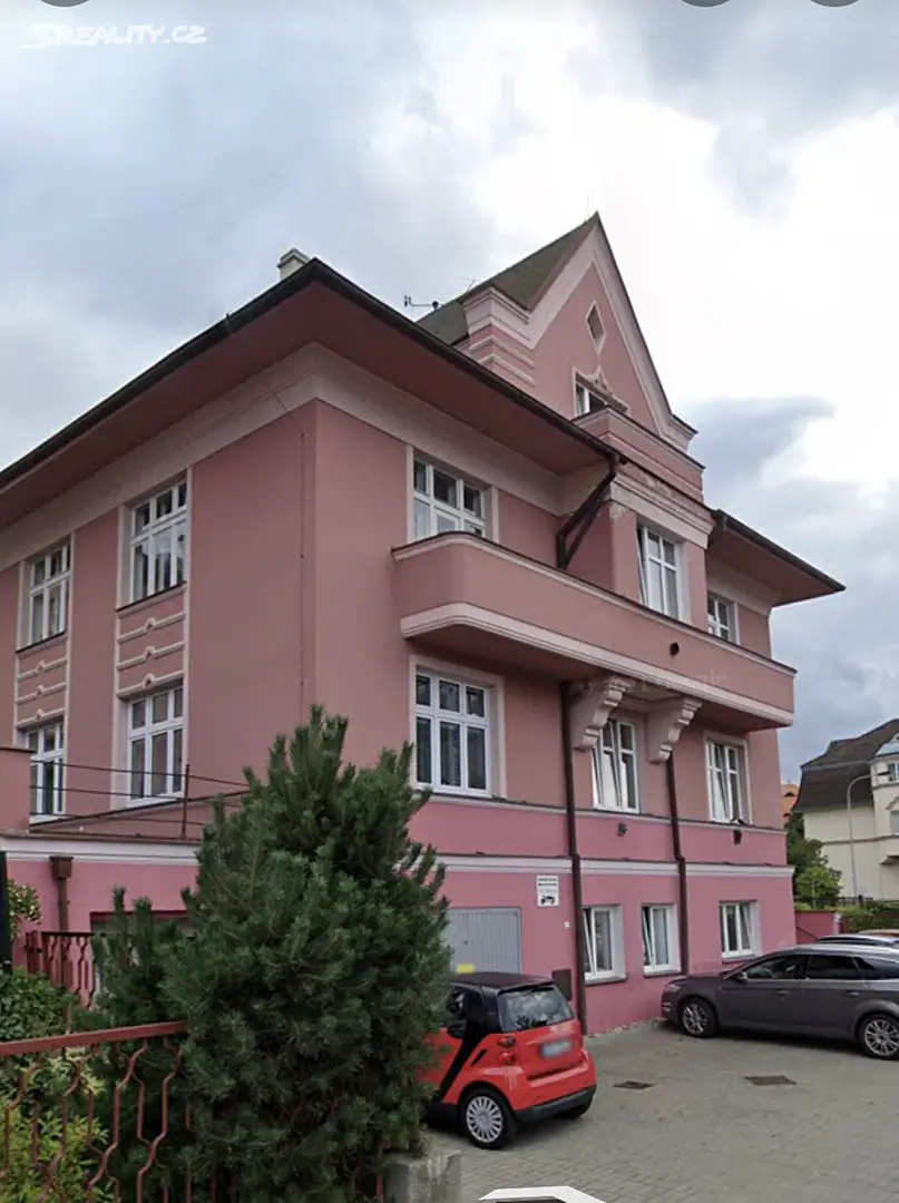 Prodej bytu 2+1 65 m², Americká, Karlovy Vary