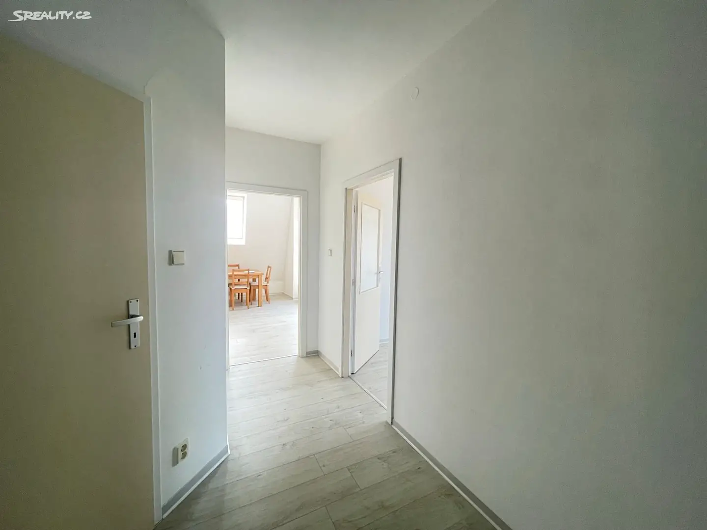 Prodej bytu 2+kk 65 m², nábřeží Závodu míru, Pardubice - Zelené Předměstí