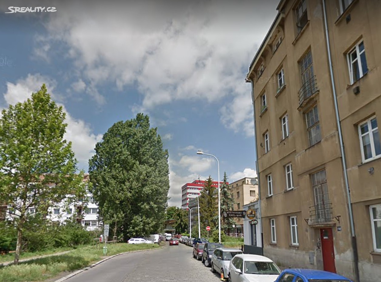 Prodej bytu 2+kk 38 m², Podolská, Praha 4 - Podolí