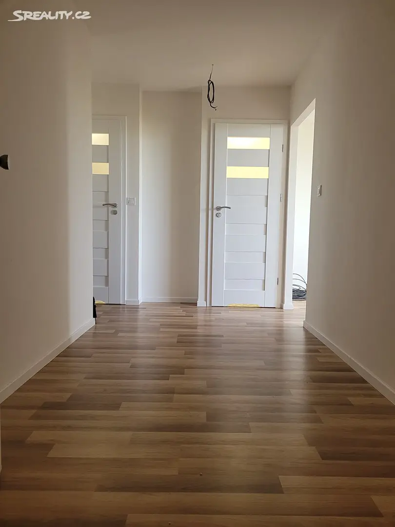 Prodej bytu 3+kk 64 m², Praha 4 - Lhotka