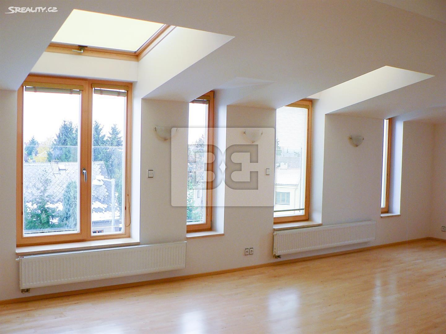 Prodej bytu 4+kk 133 m², Uhříněveská, Průhonice