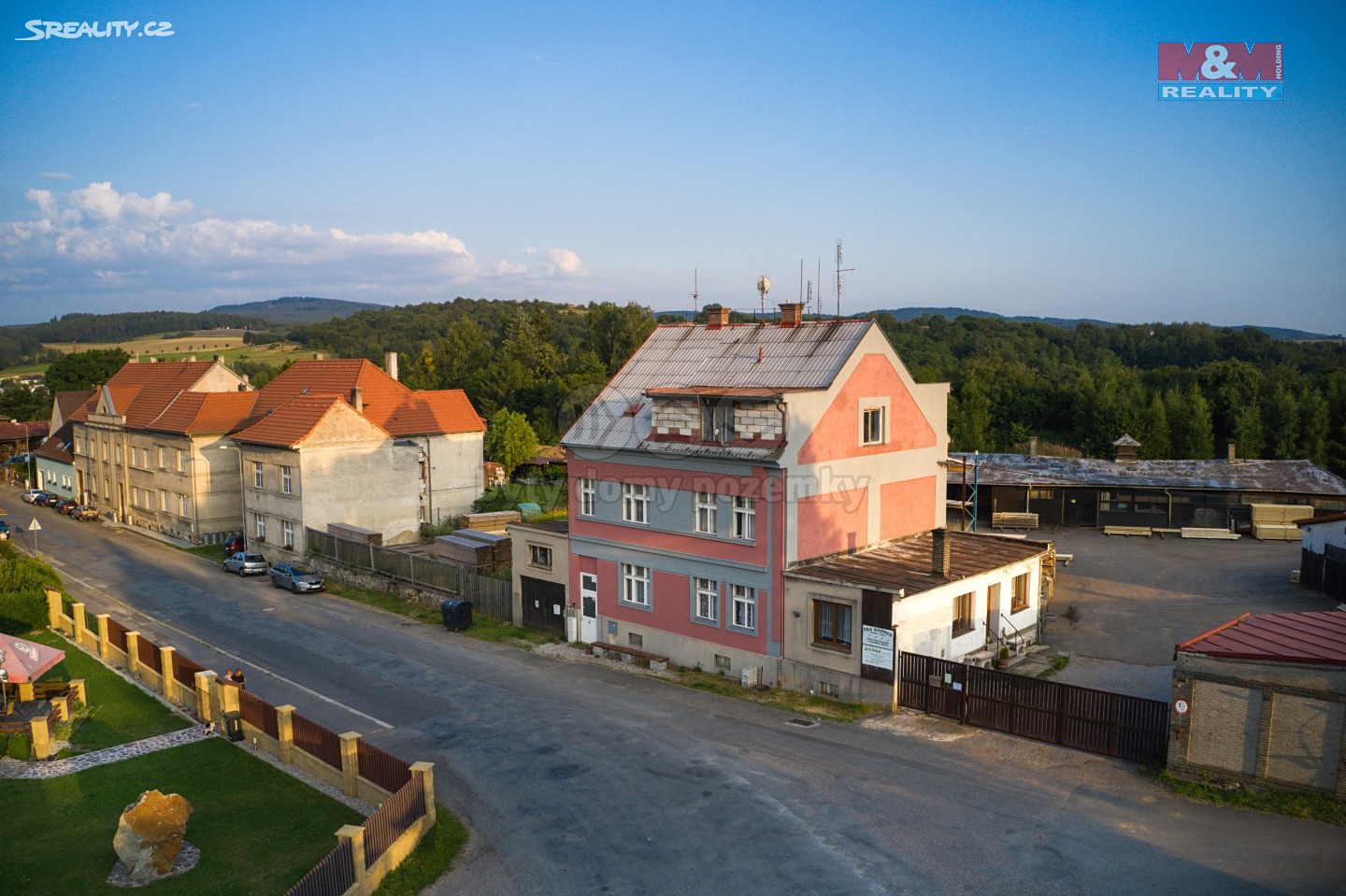 Prodej  rodinného domu 350 m², pozemek 256 m², Nádražní, Radnice