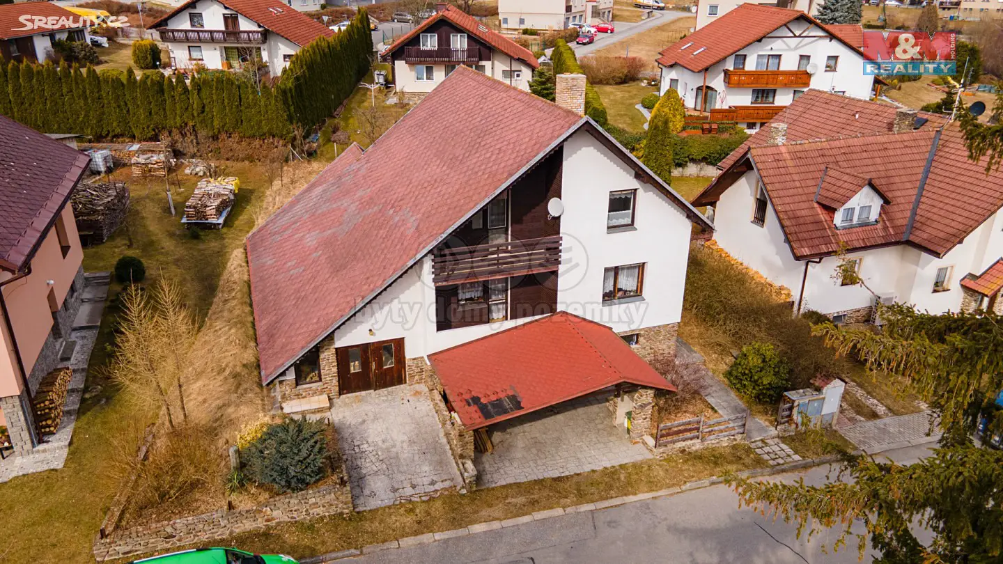 Prodej  rodinného domu 386 m², pozemek 349 m², Vacov - Vlkonice, okres Prachatice
