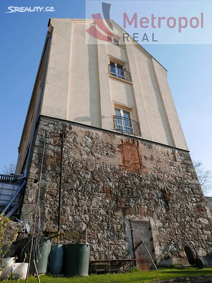 Prodej  vícegeneračního domu 901 m², pozemek 1 100 m², Stará Kysibelská, Karlovy Vary - Drahovice