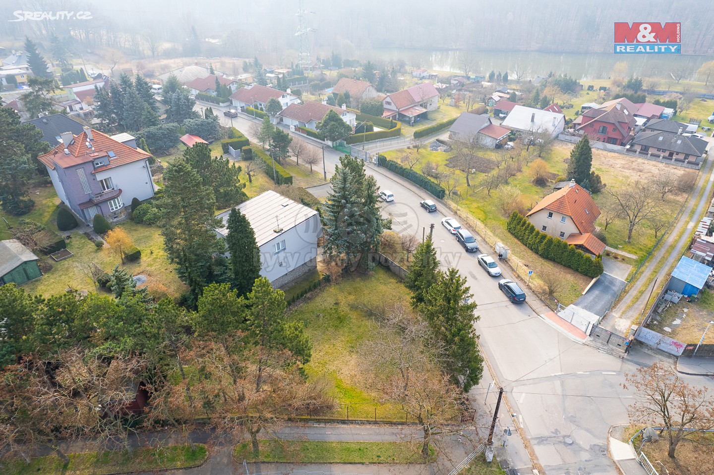 Prodej  stavebního pozemku 659 m², Na Svěcence, Praha 9 - Horní Počernice