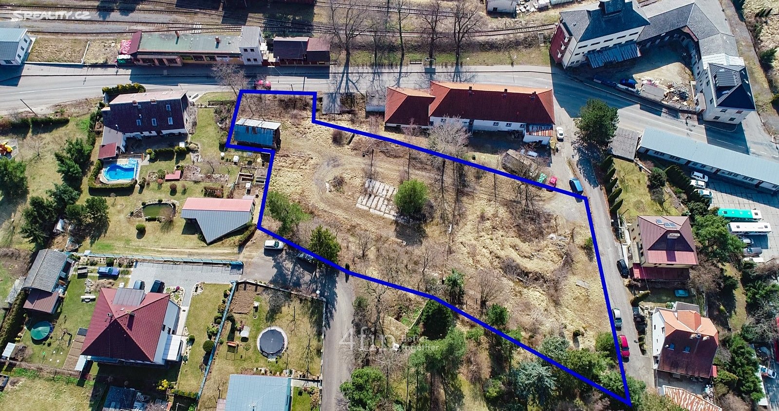 Prodej  stavebního pozemku 3 250 m², Sedlčany, okres Příbram