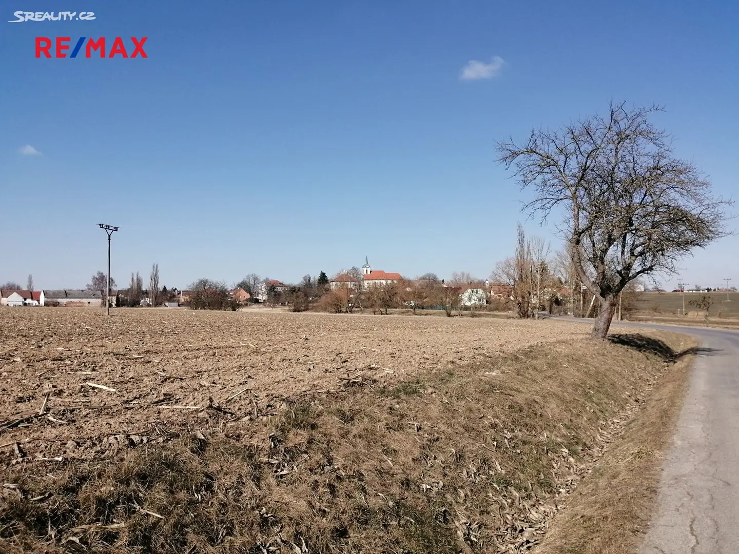 Prodej  komerčního pozemku 12 887 m², Pernarec, okres Plzeň-sever