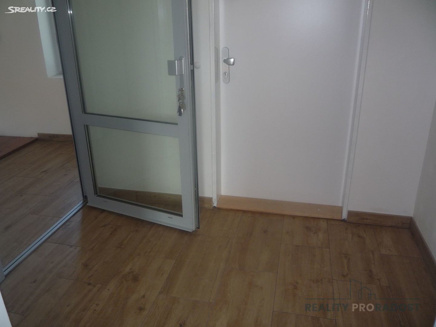 Pronájem bytu 1+kk 24 m², Jeronýmova, Kladno - Kročehlavy