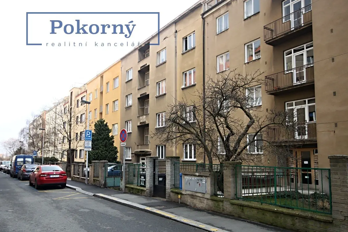 Pronájem bytu 1+kk 26 m², V Horní Stromce, Praha 3 - Vinohrady