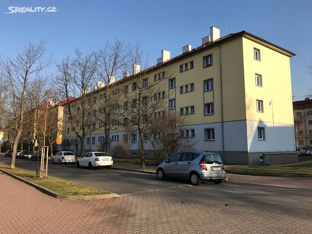 Pronájem bytu 2+1 63 m², Josefa Ressla, Pardubice - Zelené Předměstí