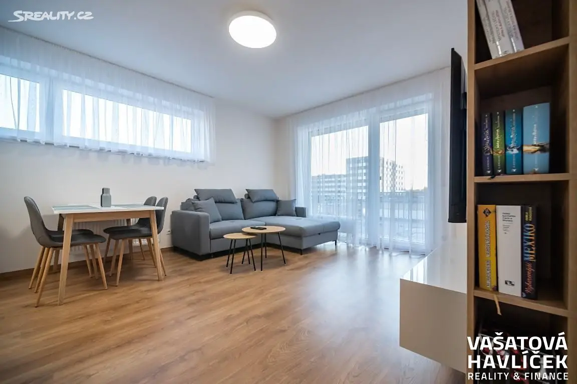 Pronájem bytu 2+kk 54 m², Antonína Petrofa, Hradec Králové - Nový Hradec Králové