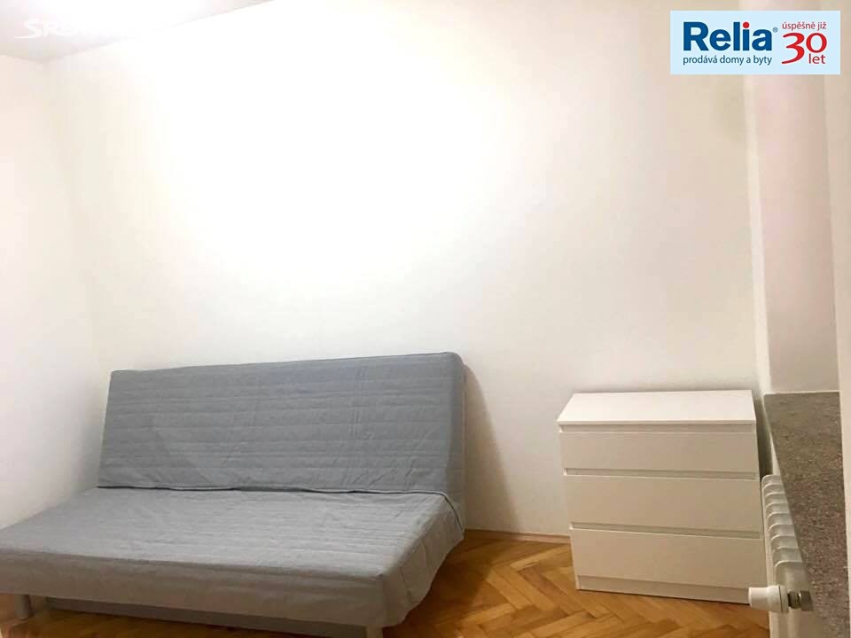 Pronájem bytu 2+kk 28 m², Slavíčkova, Liberec - Liberec III-Jeřáb