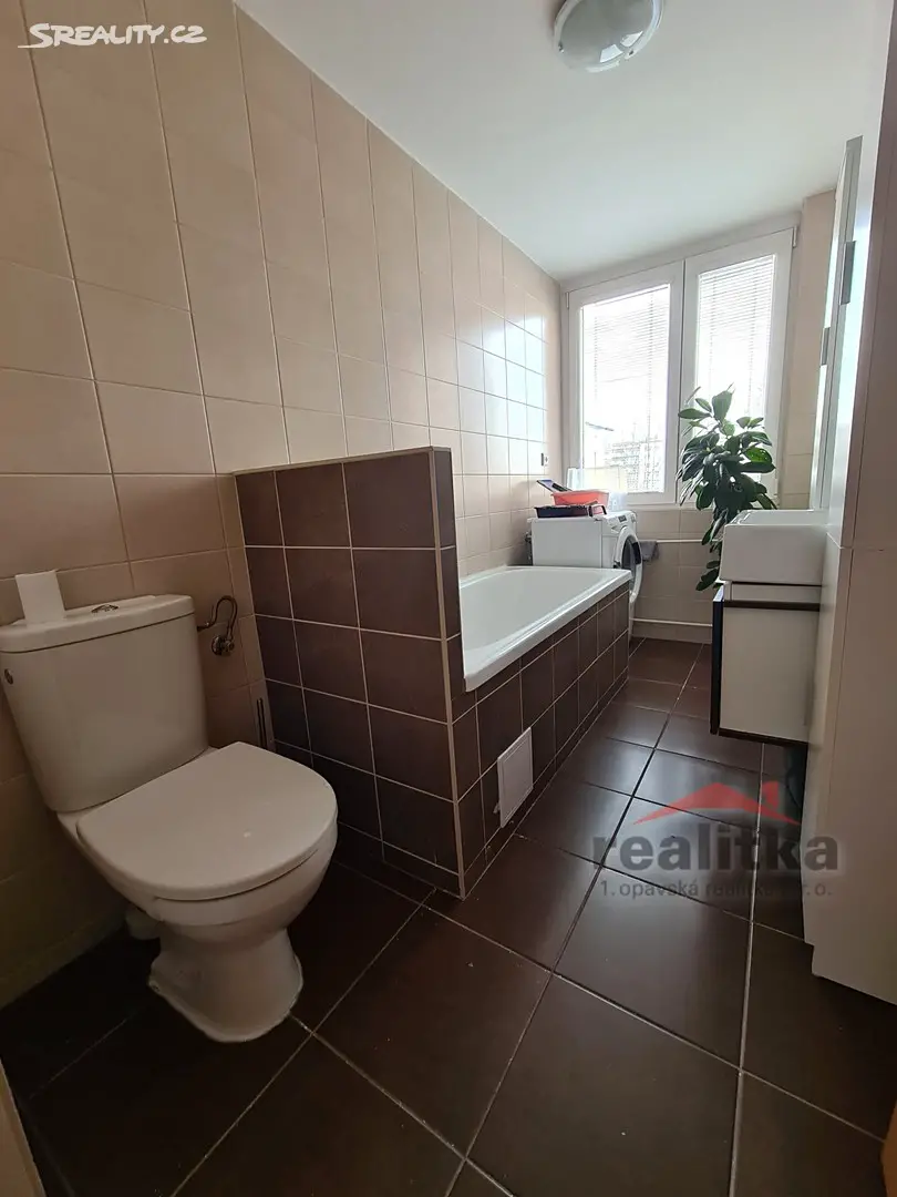 Pronájem bytu 2+kk 46 m², Zeyerova, Opava - Kateřinky