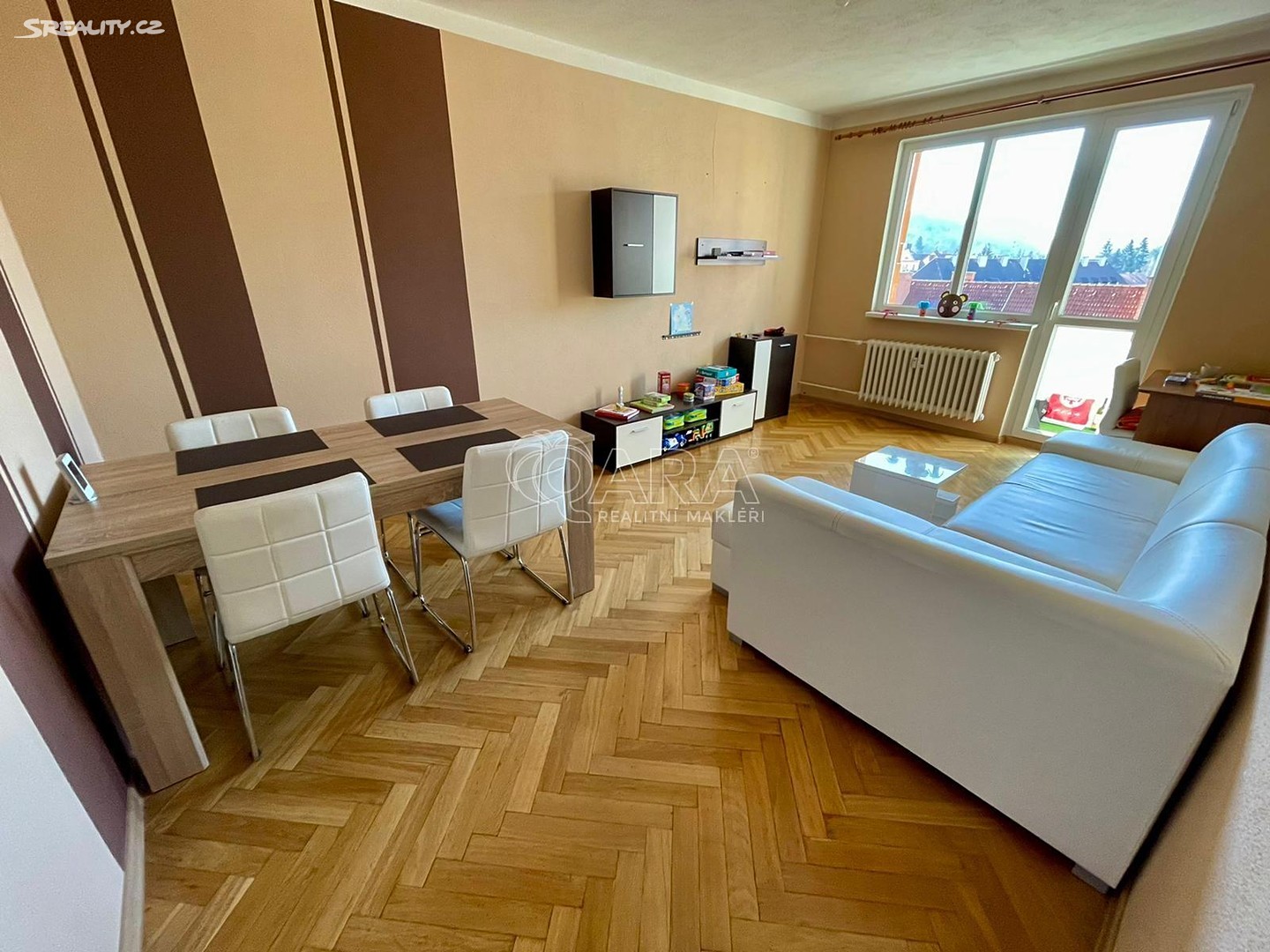 Pronájem bytu 3+1 73 m², Charkovská, Karlovy Vary