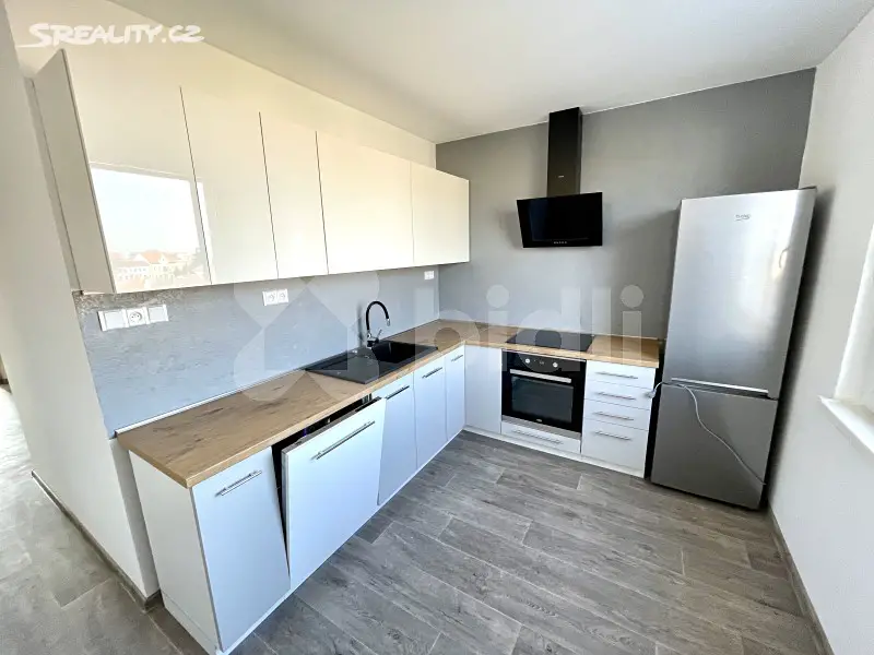 Pronájem bytu 4+1 82 m², Husova, Chrudim - Chrudim IV