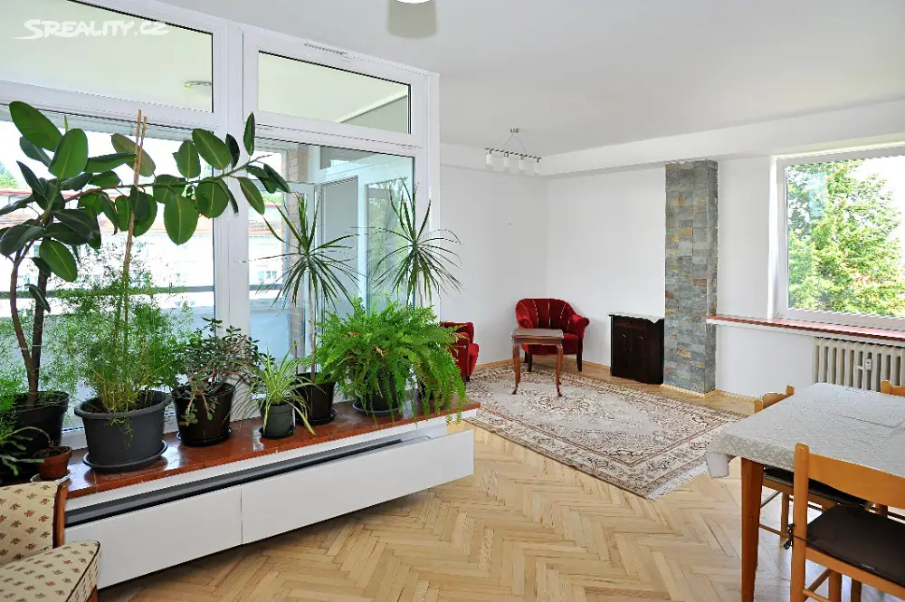 Pronájem bytu 4+1 93 m², Na Šťáhlavce, Praha - Dejvice