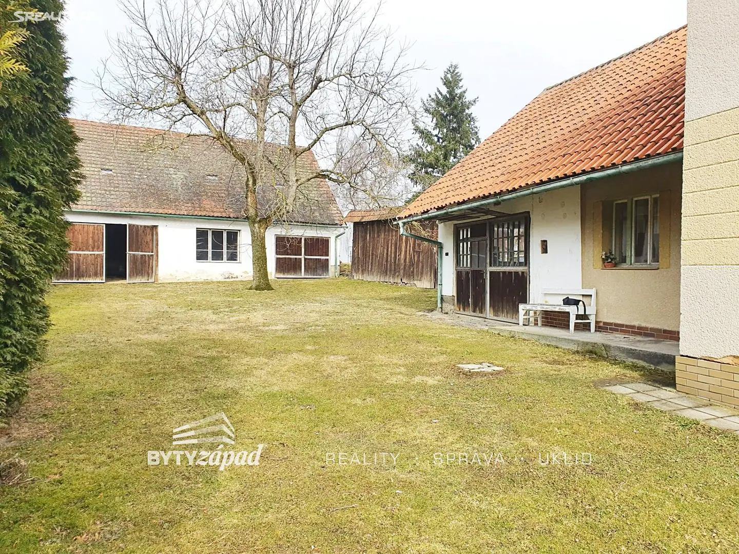 Prodej  rodinného domu 600 m², pozemek 2 647 m², Chlum, okres Plzeň-jih