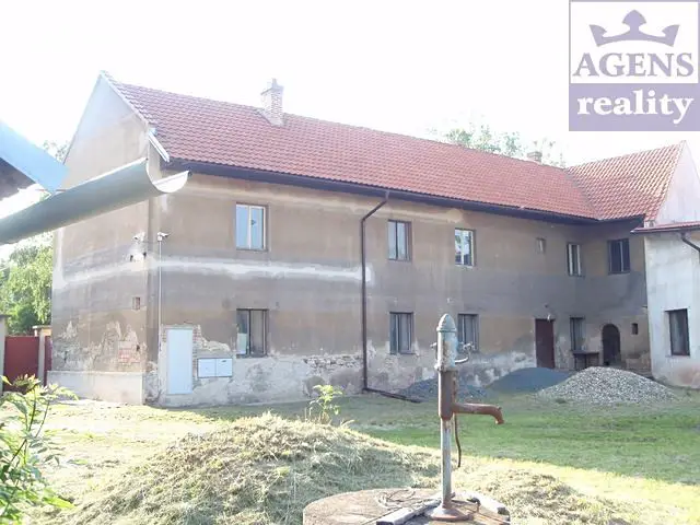 Prodej  zemědělské usedlosti 1 621 m², pozemek 4 781 m², Černuc - Bratkovice, okres Kladno