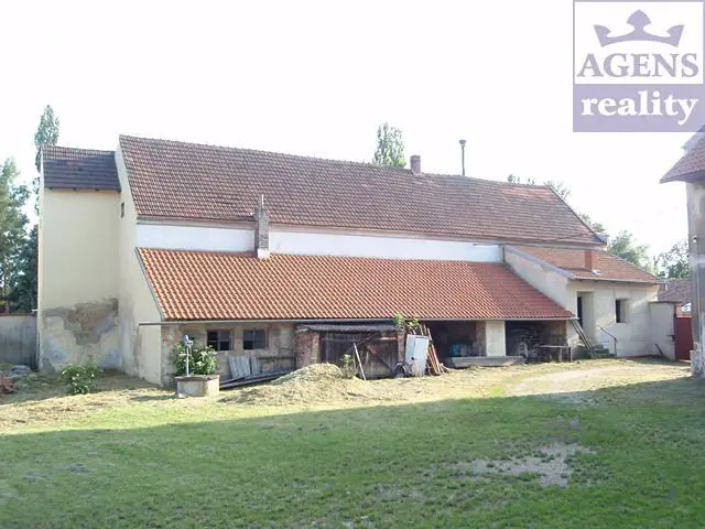 Prodej  zemědělské usedlosti 1 621 m², pozemek 4 781 m², Černuc - Bratkovice, okres Kladno
