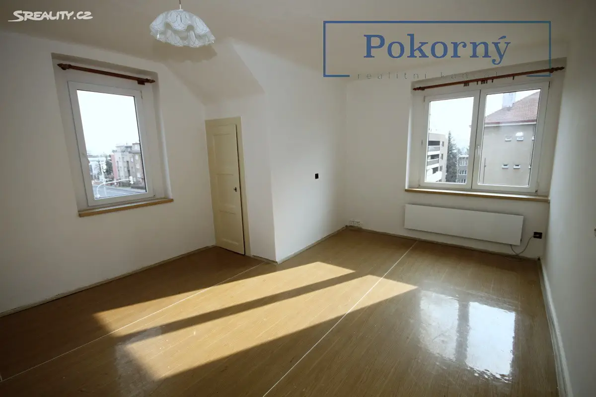 Pronájem bytu 1+1 43 m², Služská, Praha 8 - Kobylisy
