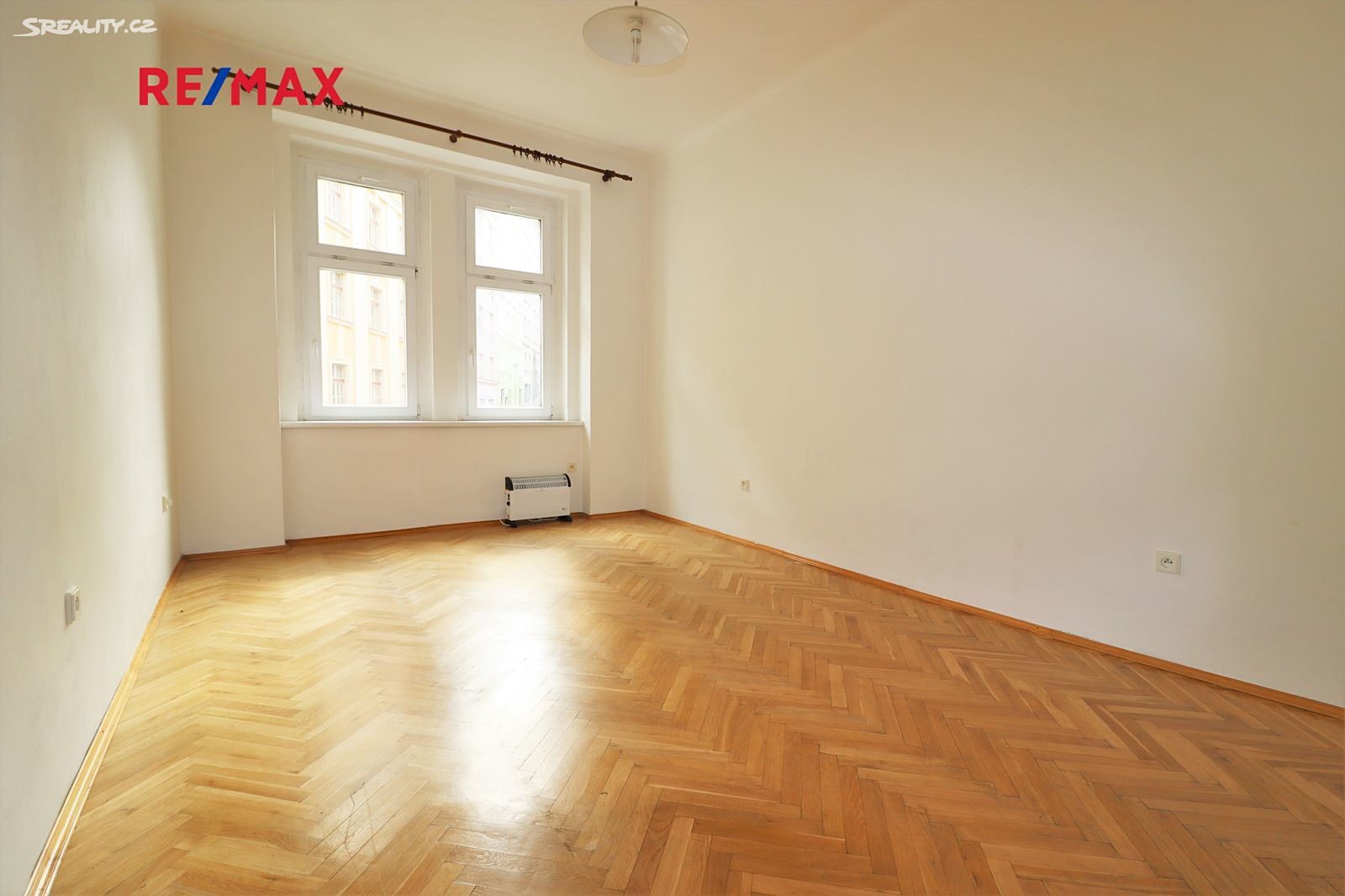 Pronájem bytu 1+1 40 m², Bořivojova, Praha 3 - Žižkov