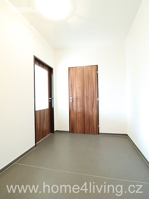 Pronájem bytu 1+kk 42 m², U Dráhy, Brno - Chrlice