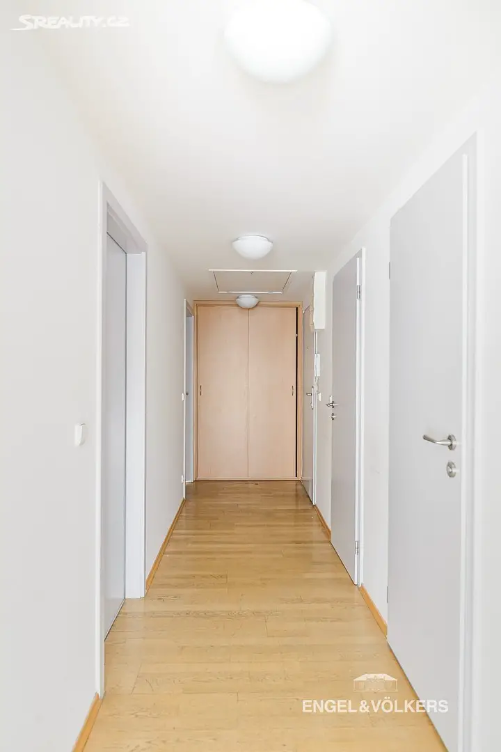 Pronájem bytu 3+1 129 m², Štefánikova, Praha 5 - Smíchov