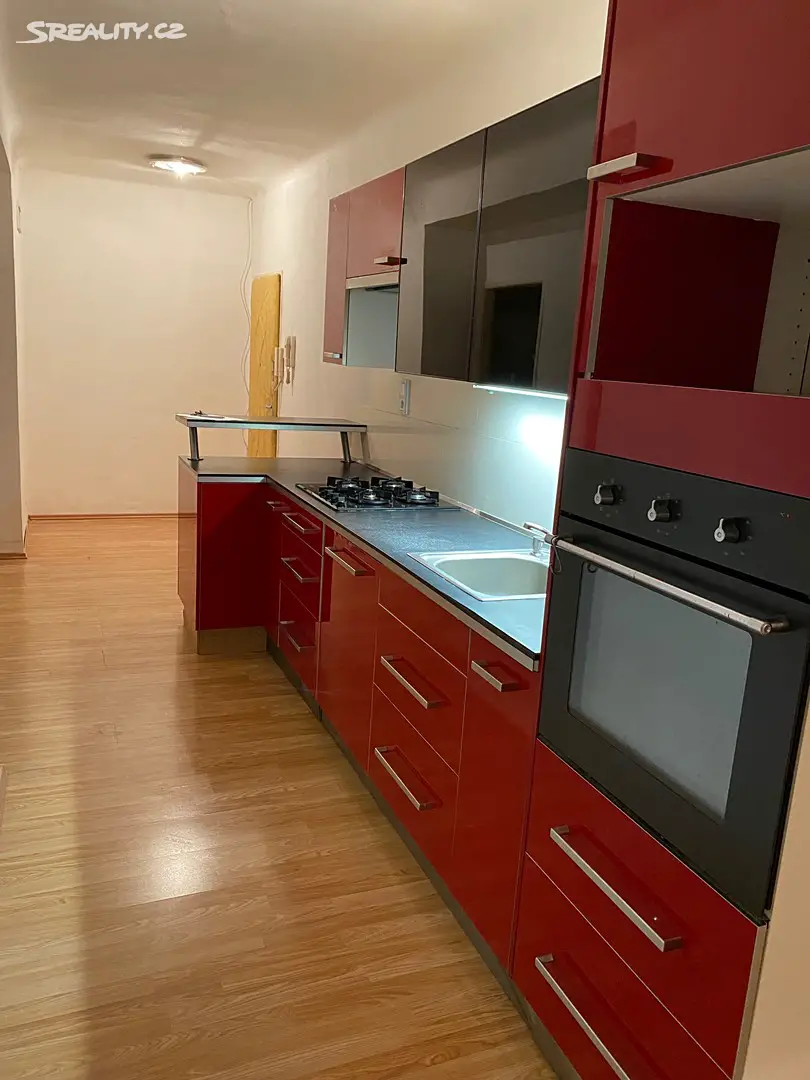 Pronájem bytu 3+1 65 m², Jerevanská, Praha - Vršovice