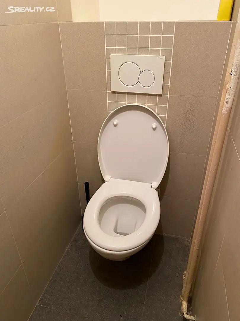 Pronájem bytu 3+1 65 m², Jerevanská, Praha - Vršovice