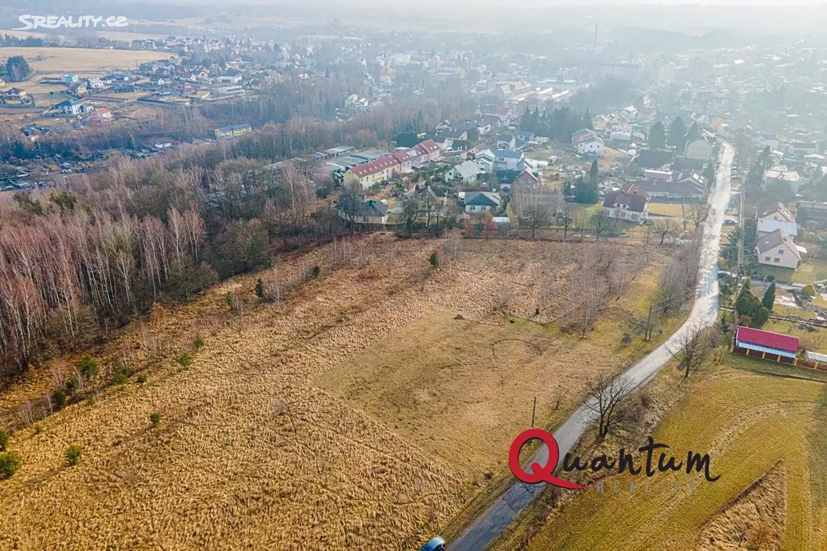 Prodej  stavebního pozemku 3 153 m², Karlovy Vary - Stará Role, okres Karlovy Vary