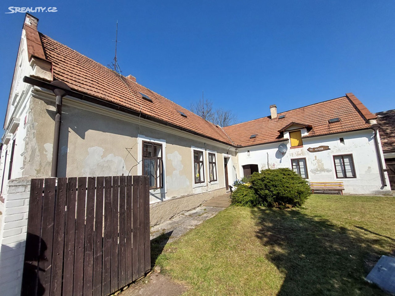 Prodej  rodinného domu 120 m², pozemek 4 027 m², Staňkovice - Tvršice, okres Louny