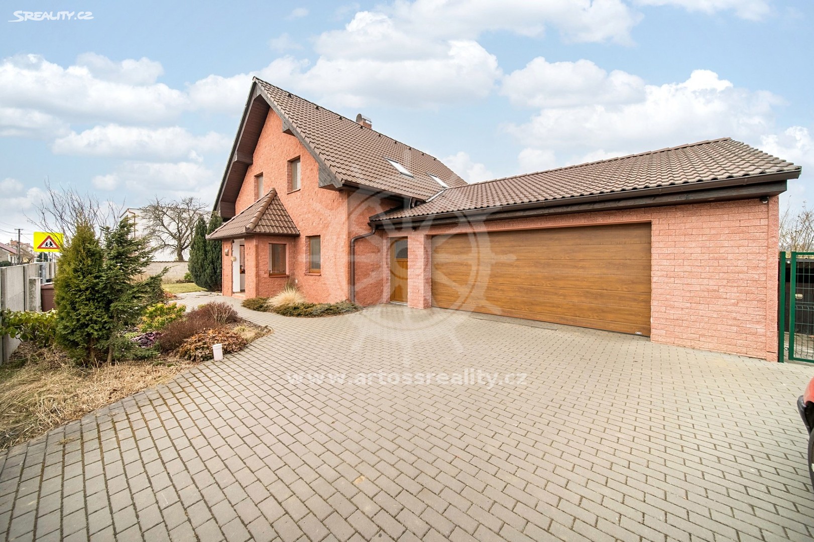 Prodej  rodinného domu 200 m², pozemek 1 091 m², Svatoslav, okres Brno-venkov