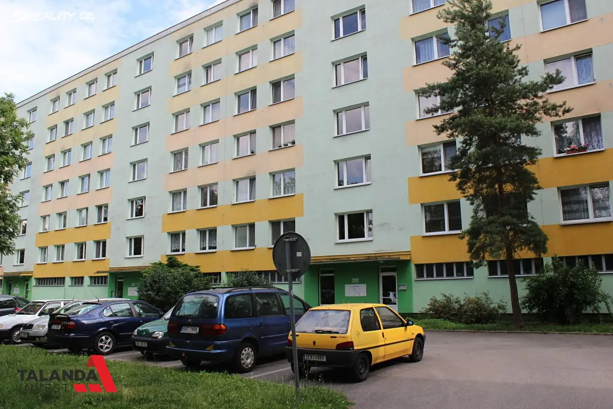 Pronájem bytu 1+kk 35 m², Bělehradská, Pardubice - Polabiny