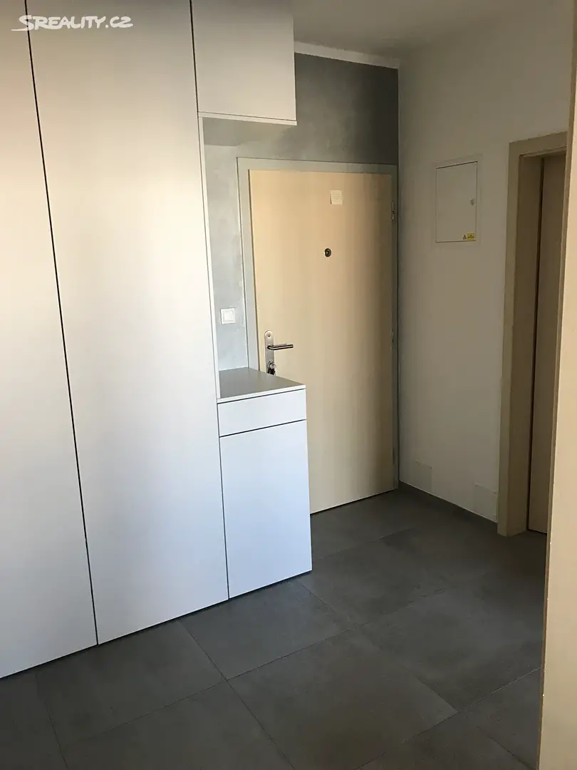 Pronájem bytu 2+kk 64 m², Rižská, Praha 10 - Hostivař