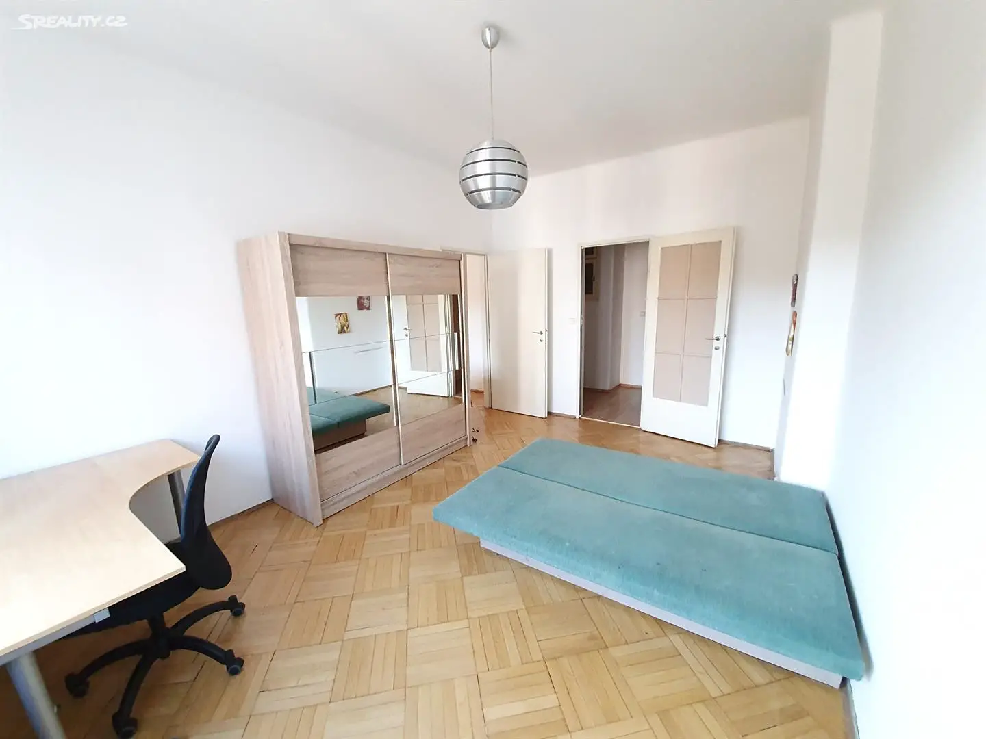 Prodej bytu 4+1 140 m², Lotyšská, Praha 6 - Bubeneč