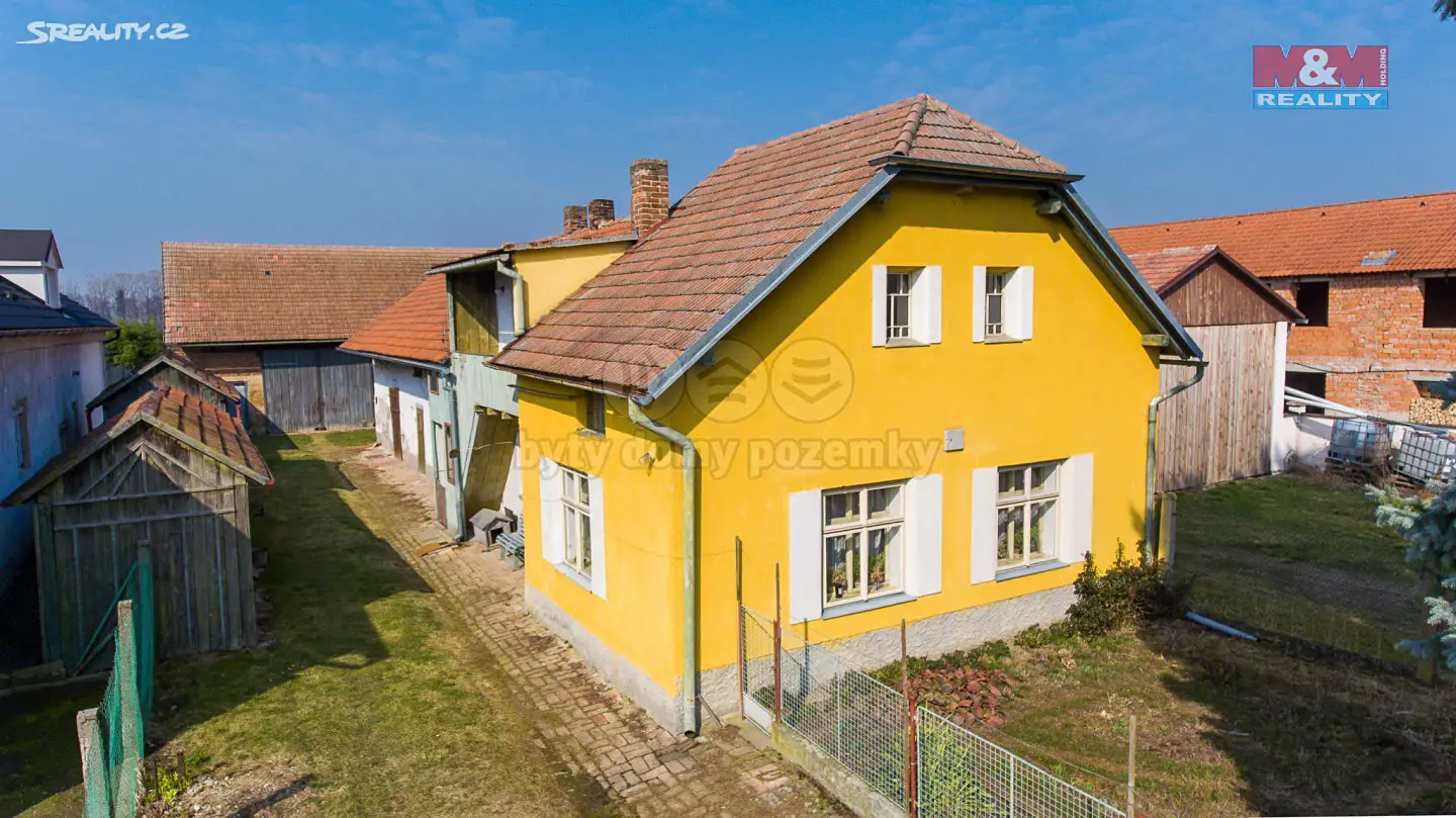 Prodej  rodinného domu 200 m², pozemek 1 424 m², Slepotice - Nové Holešovice, okres Pardubice