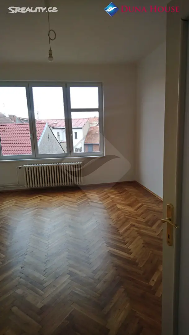 Prodej bytu 2+1 75 m², Pražská, Kostelec nad Černými lesy