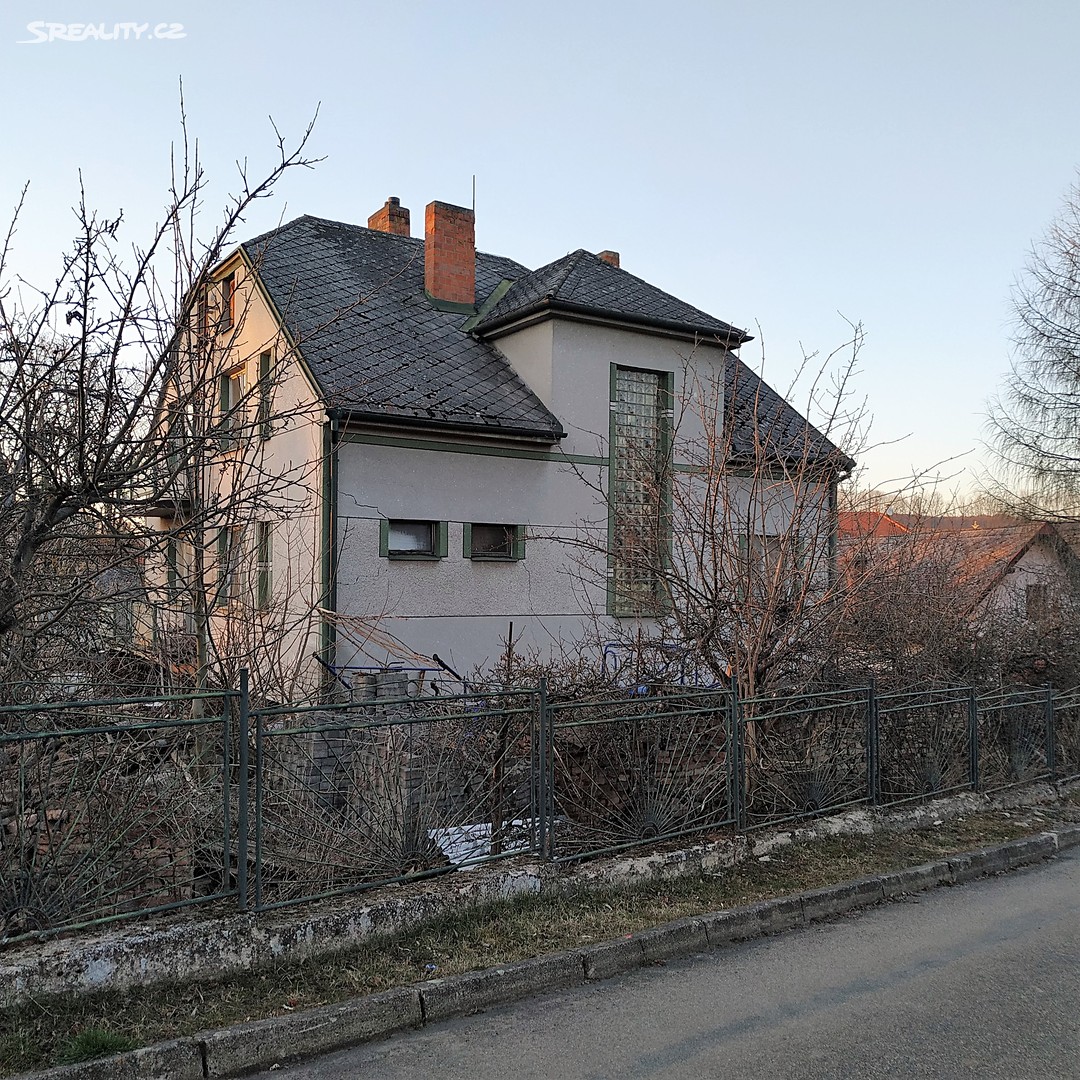 Prodej  rodinného domu 200 m², pozemek 1 034 m², Hvězdlice - Nové Hvězdlice, okres Vyškov