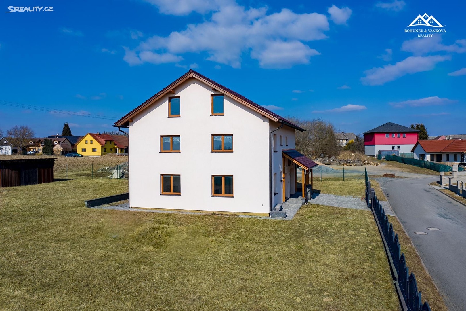 Prodej  rodinného domu 301 m², pozemek 1 742 m², Větrná, Jiřice